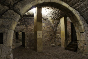 романско-готические подвалы
