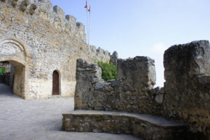 замок Святого Илариона. Барбакан